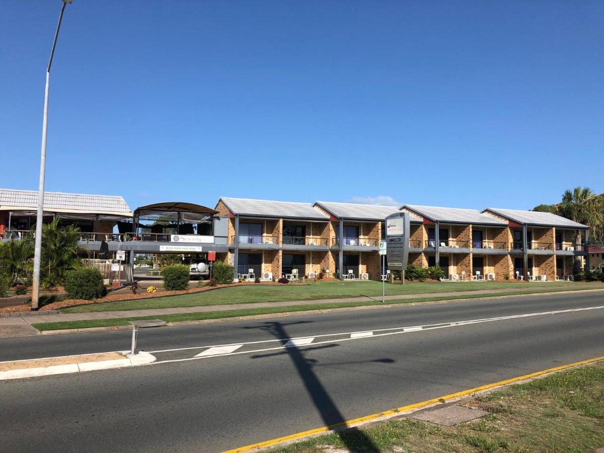 Bribie Waterways Motel Bongaree Bagian luar foto